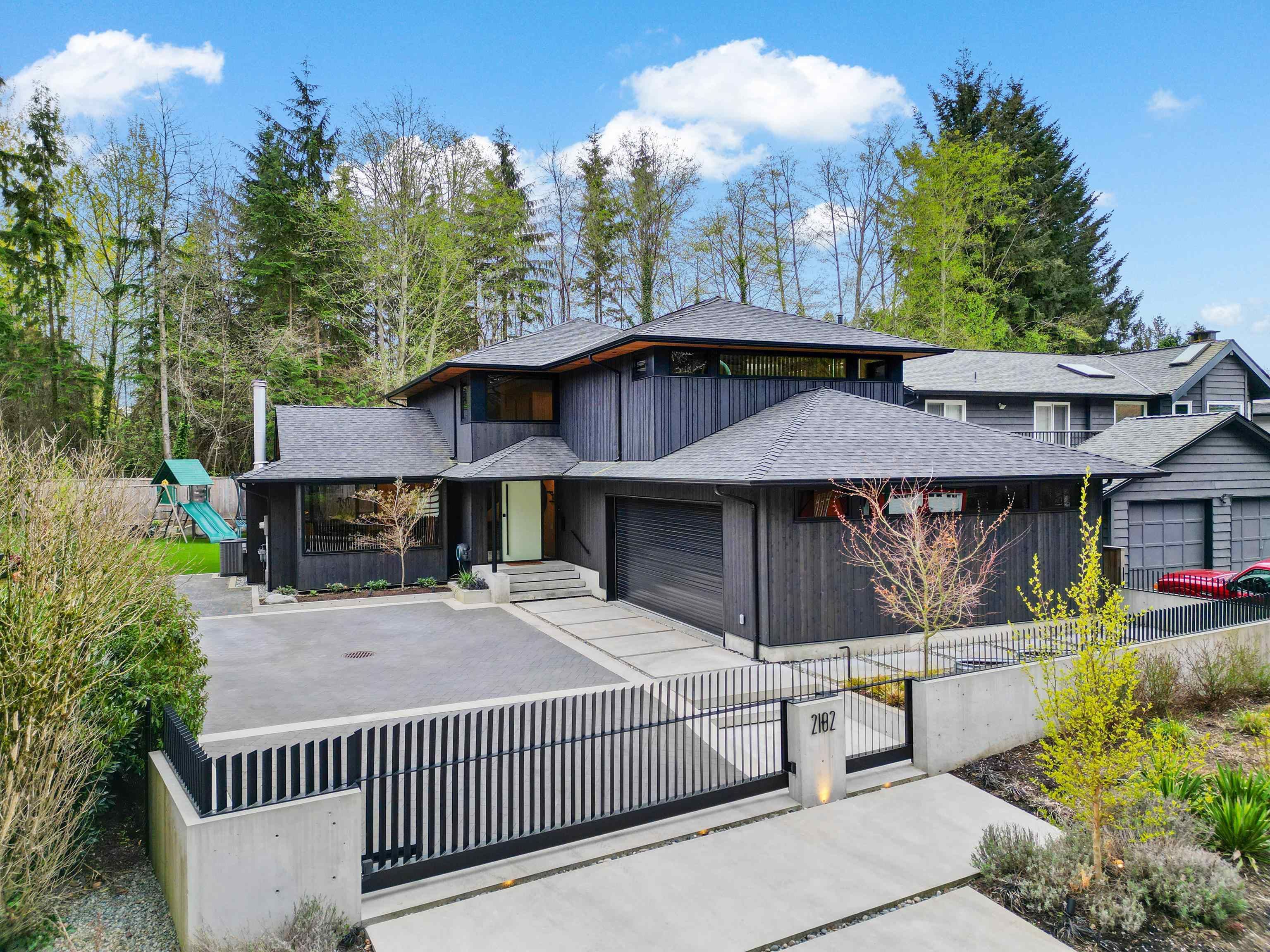 New property listed in Westlynn, North Vancouver