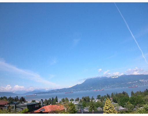 I have sold a property at 4424 3RD AVE W in Vancouver
